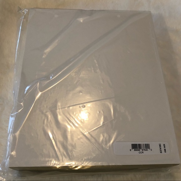 MICHAEL Kors Set •Scarf Hat Gloves •Brand New - Picture 7 of 7